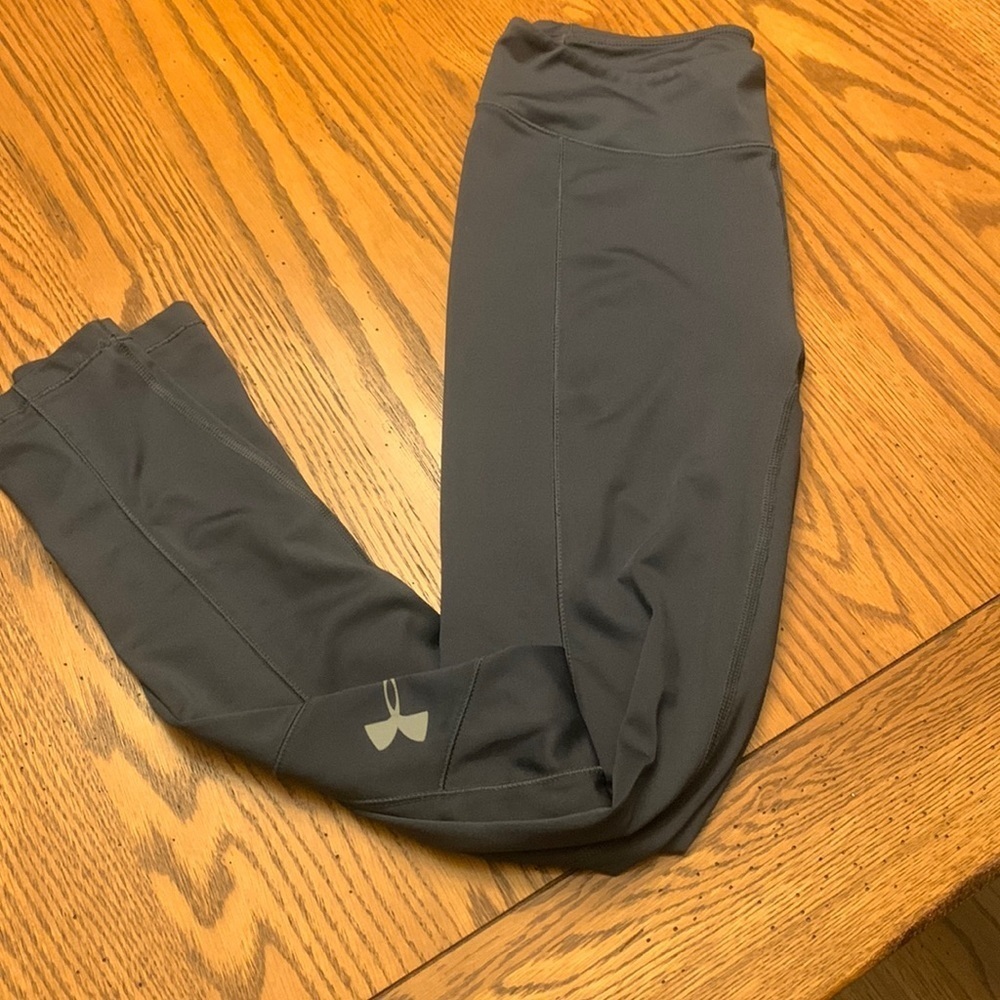 Size medium Under Armour legging/2